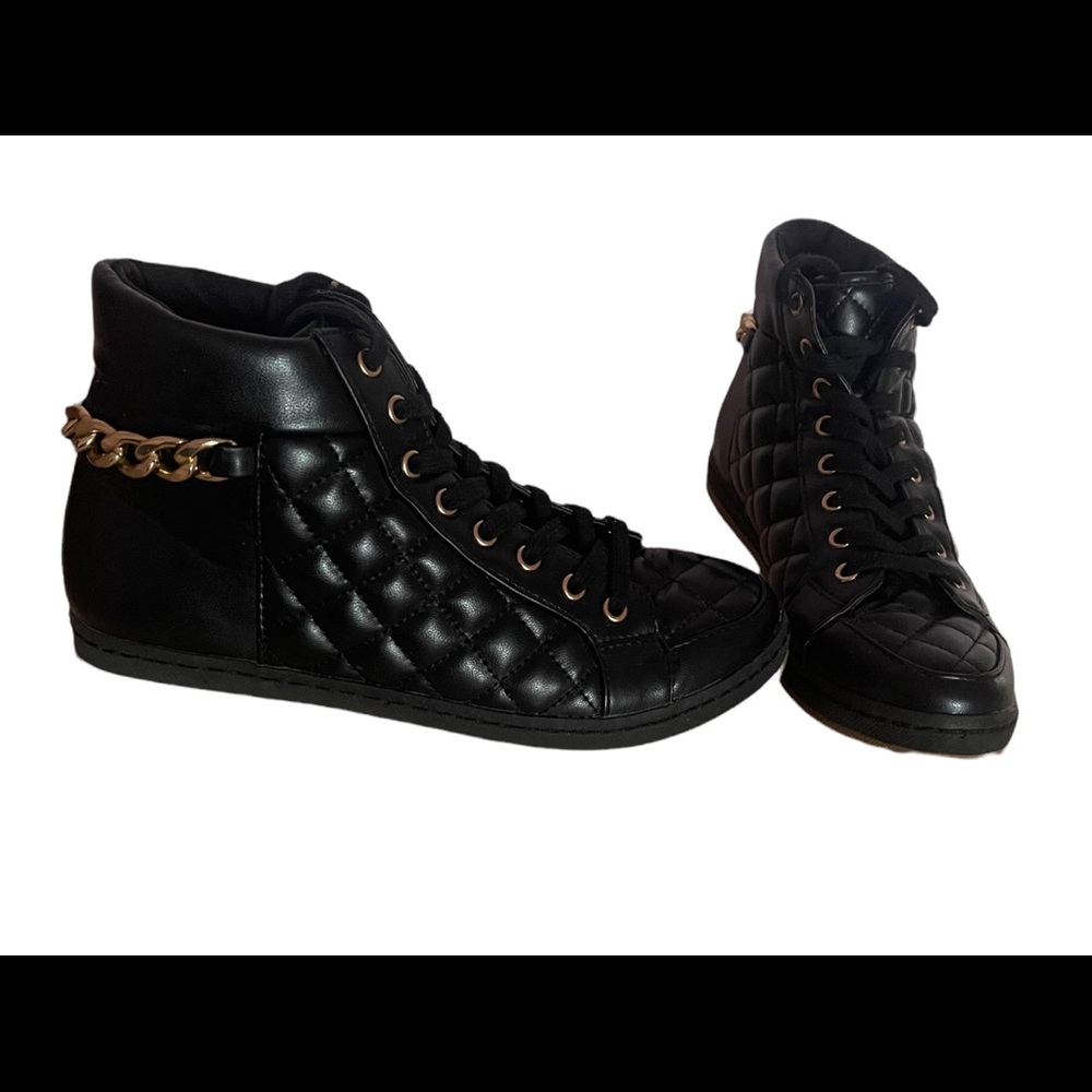 H&M Black - High-top sneakers Size 6 Used In Very Good Condition
